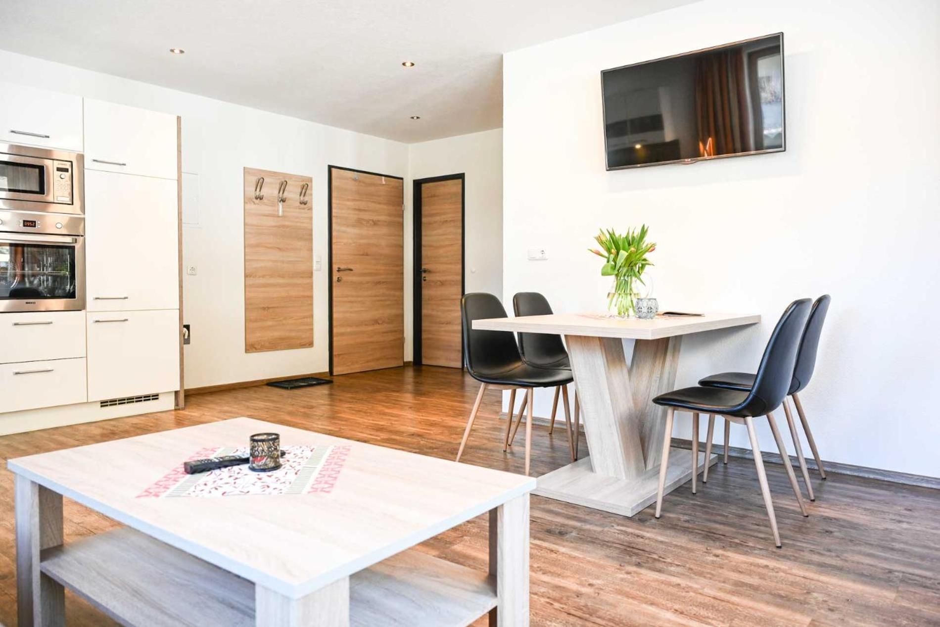 Appartements Schwarzer Adler Elbigenalp Kültér fotó
