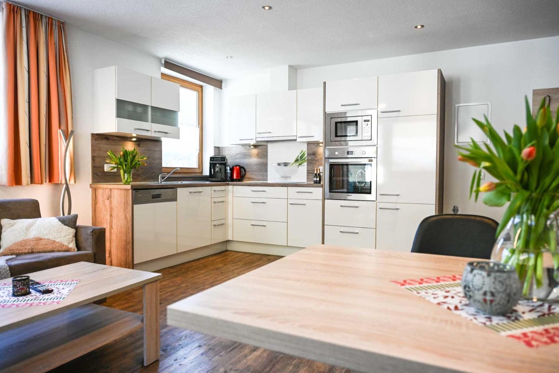Appartements Schwarzer Adler Elbigenalp Kültér fotó