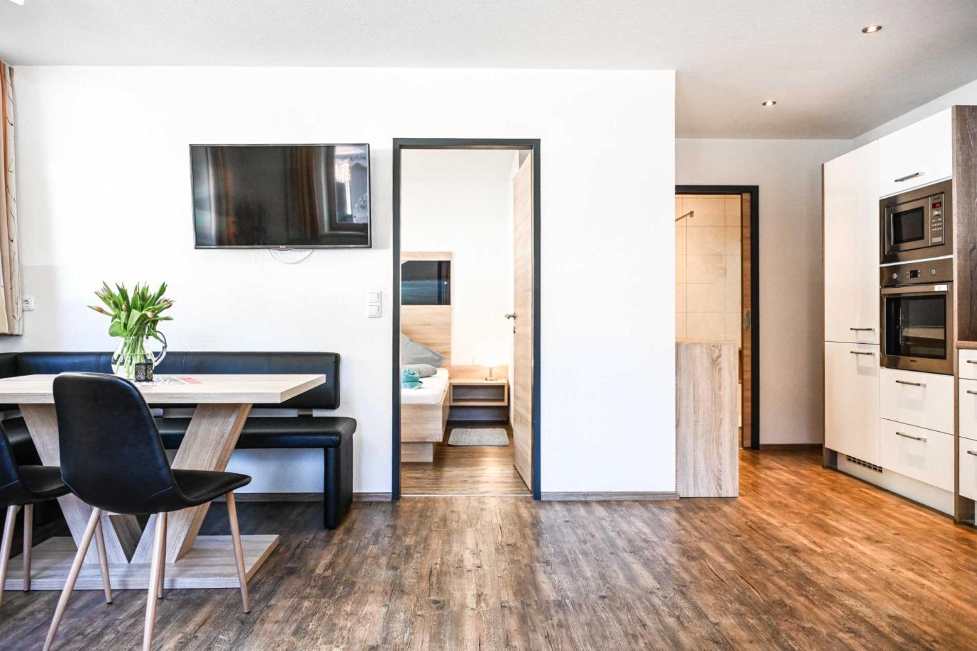 Appartements Schwarzer Adler Elbigenalp Kültér fotó